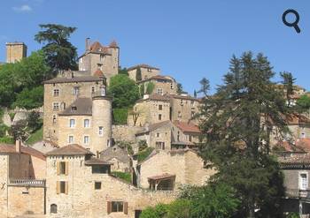 Le village de Puy l'Evêque